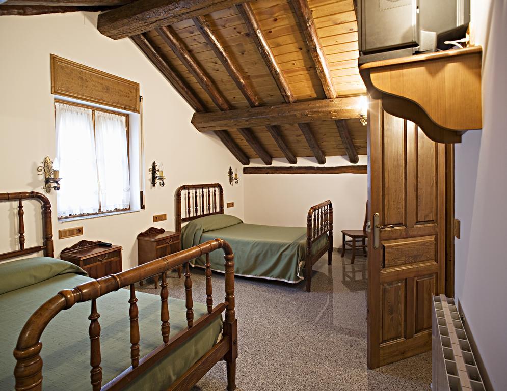 Apartamentos Casa Buisan Broto Δωμάτιο φωτογραφία