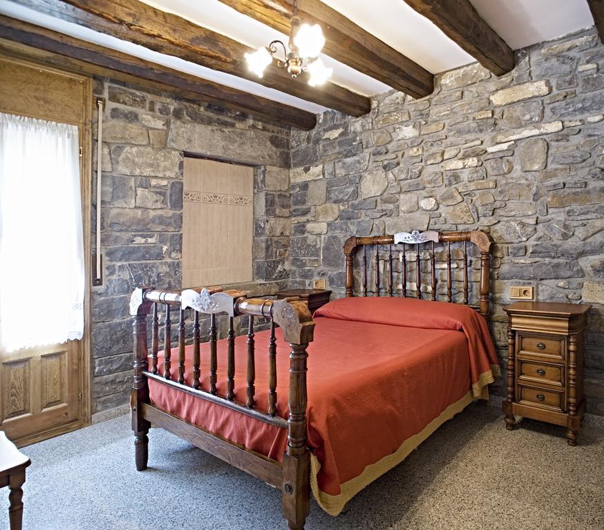 Apartamentos Casa Buisan Broto Δωμάτιο φωτογραφία