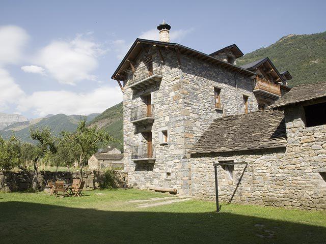 Apartamentos Casa Buisan Broto Εξωτερικό φωτογραφία